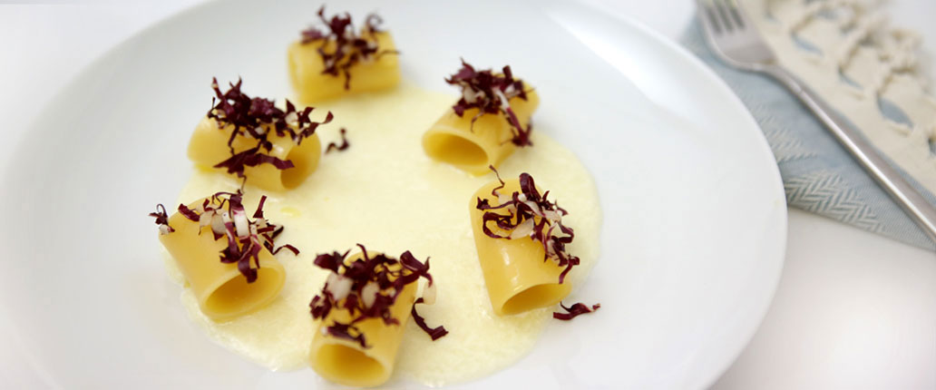 Paccheri con fonduta di Taleggio D.O.P. e indivia