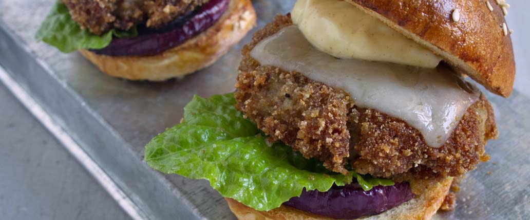 Burger di melanzane e Provolone Valpadana D.O.P.