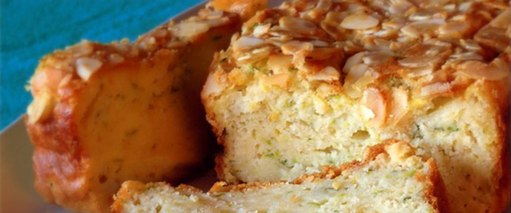 Plumcake salato con zucchine, Provolone Valpadana D.O.P. e mandorle