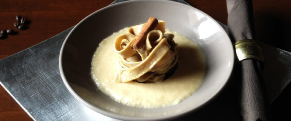 Tagliatelle al caffè con crema al Taleggio D.O.P. e cannella